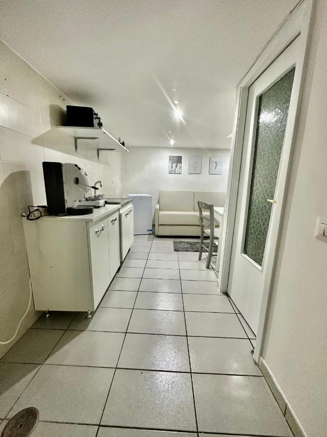 Casa Vacanza Nonna Dora Neapel Exteriör bild